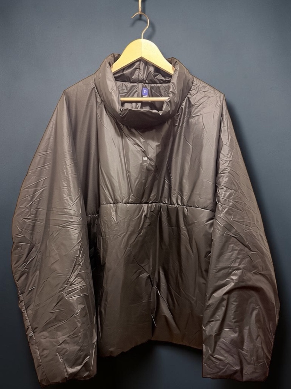 Yeezy X gap by Balenciaga Mark neck, pullover puffer men’s large